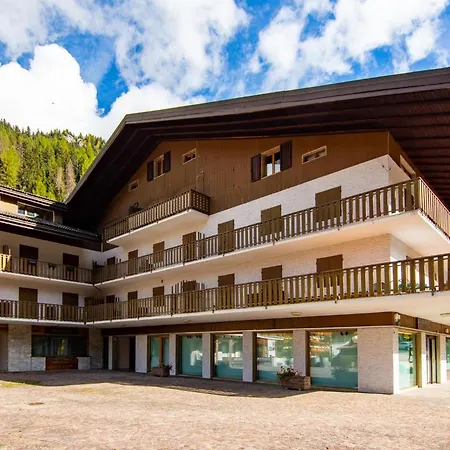 Al Parco-4 By Interhome Canazei